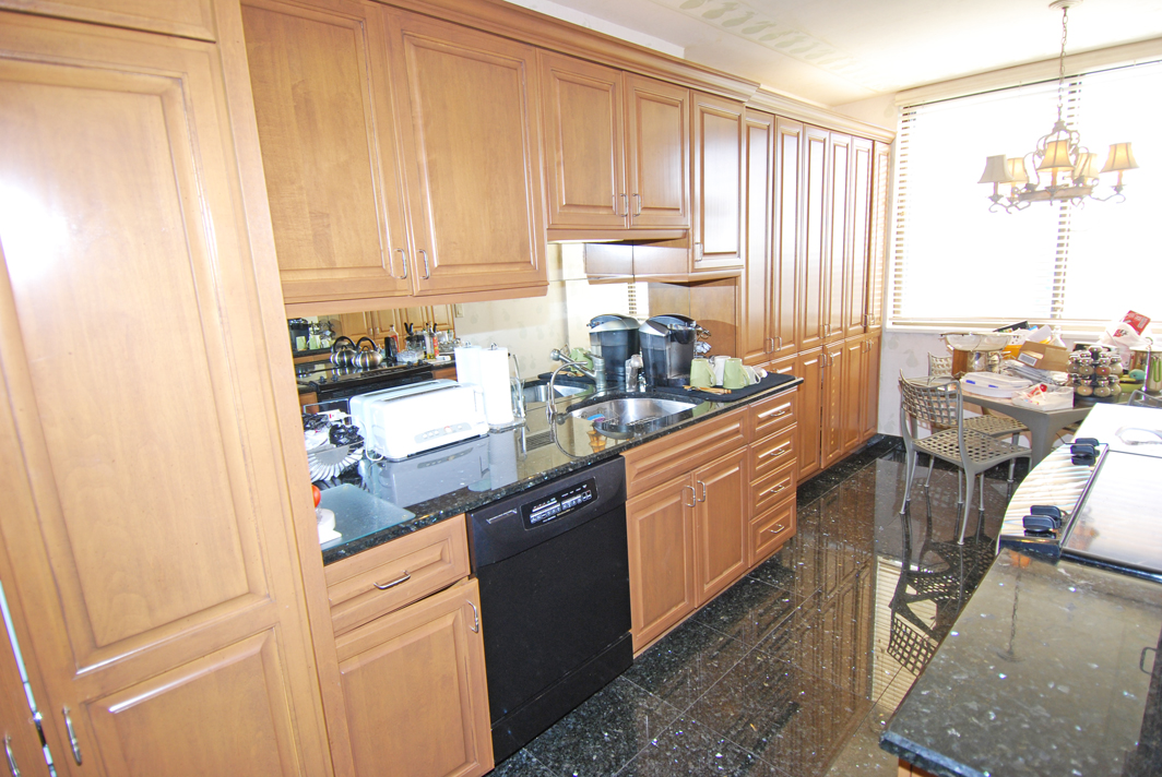 North Shore Towers 3 Bedroom Apartment