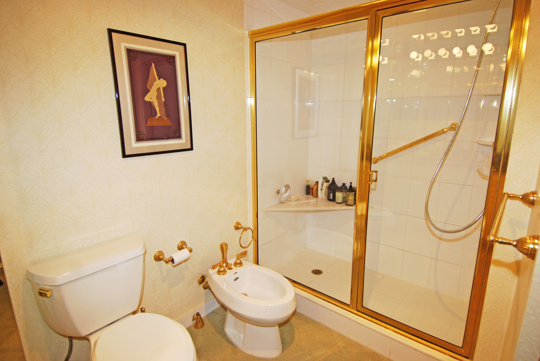 North Shore Towers 3 Bedroom Apartment