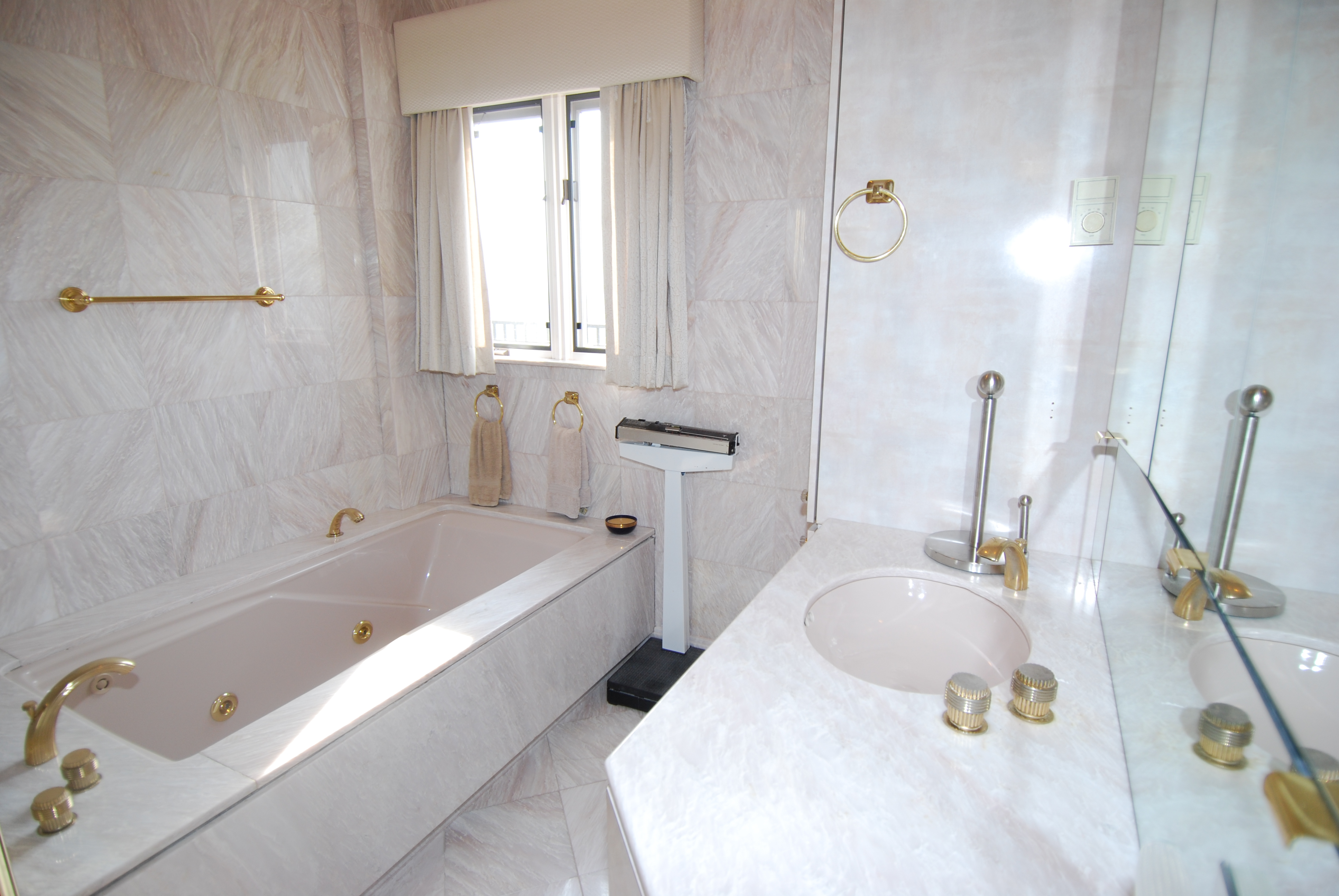 North Shore Towers Penthouse