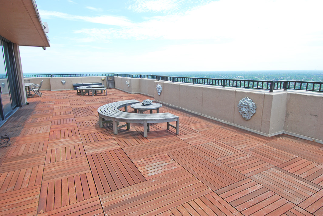 North Shore Towers Penthouse