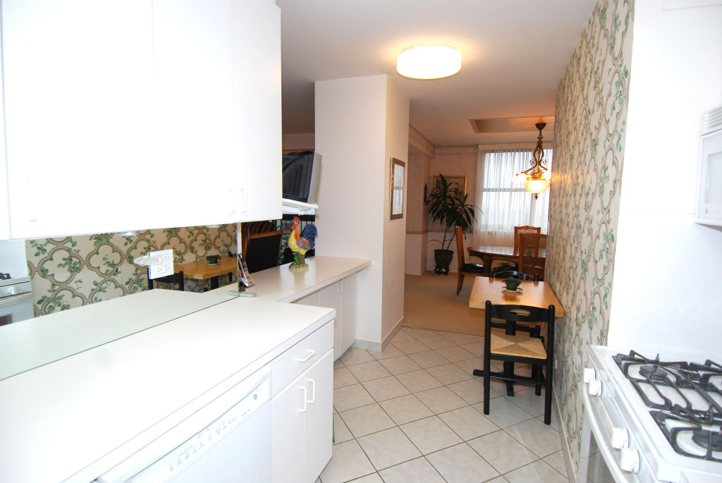 North Shore Towers Apt.