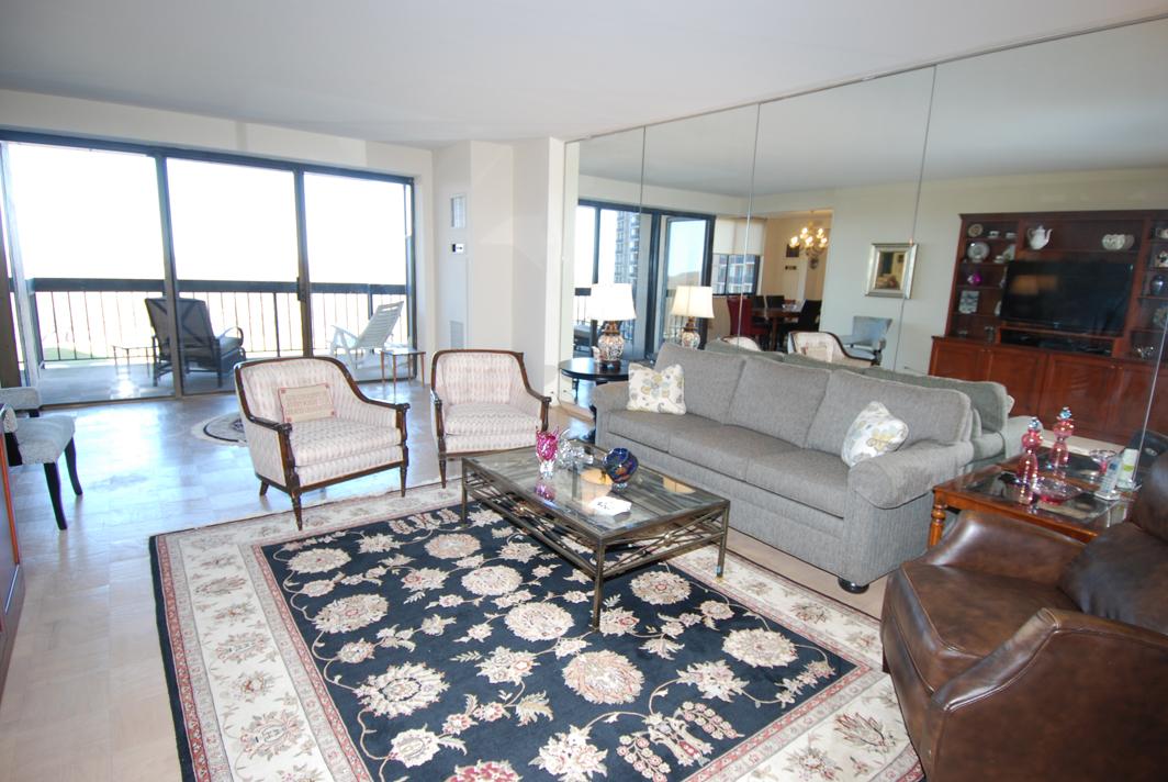 North Shore Towers Apartment