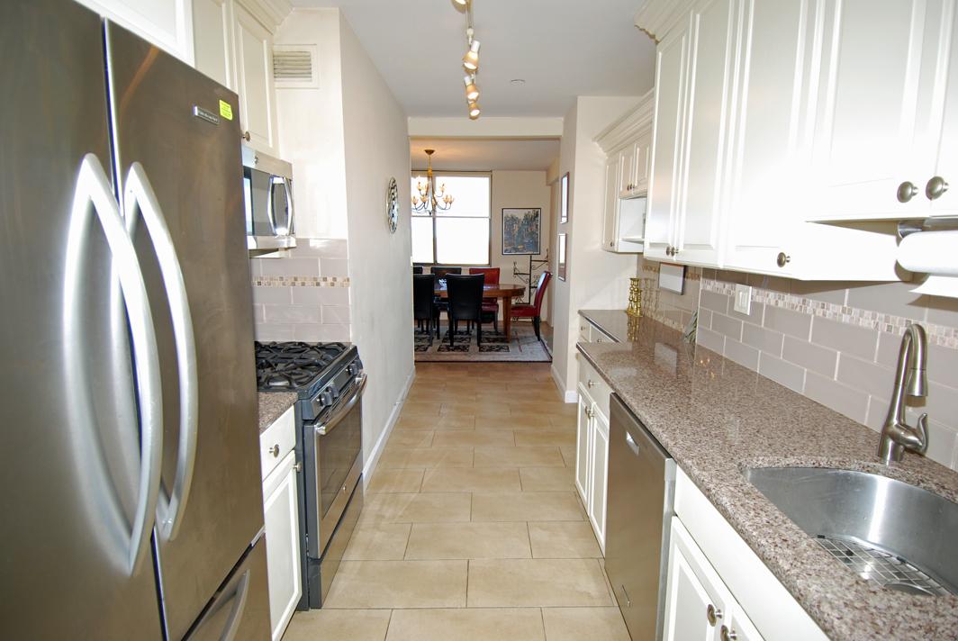 North Shore Towers Apartment