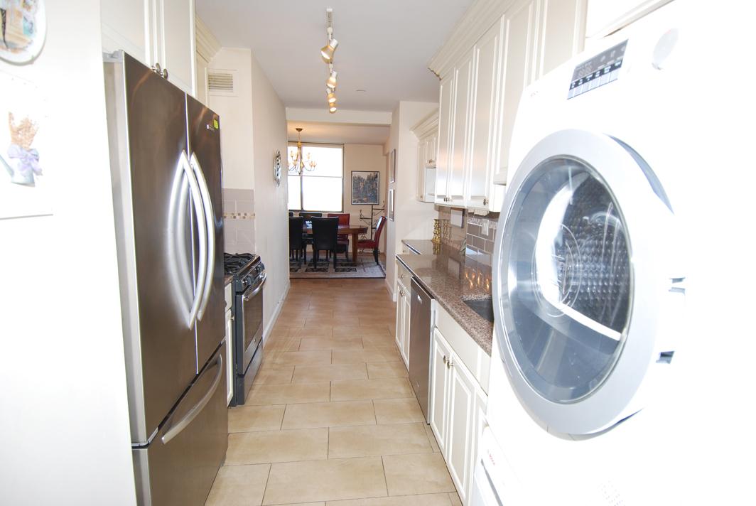 North Shore Towers Apartment