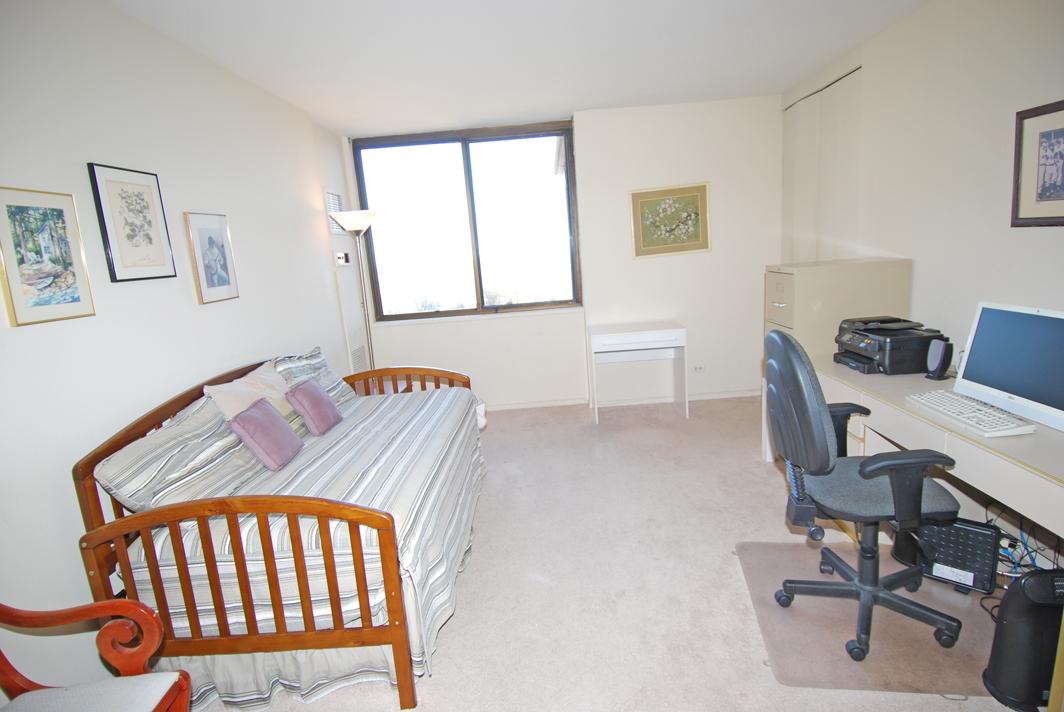 North Shore Towers Apartment