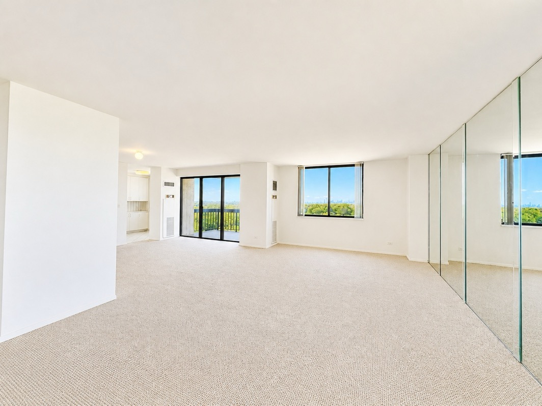 North Shore Towers Apt.