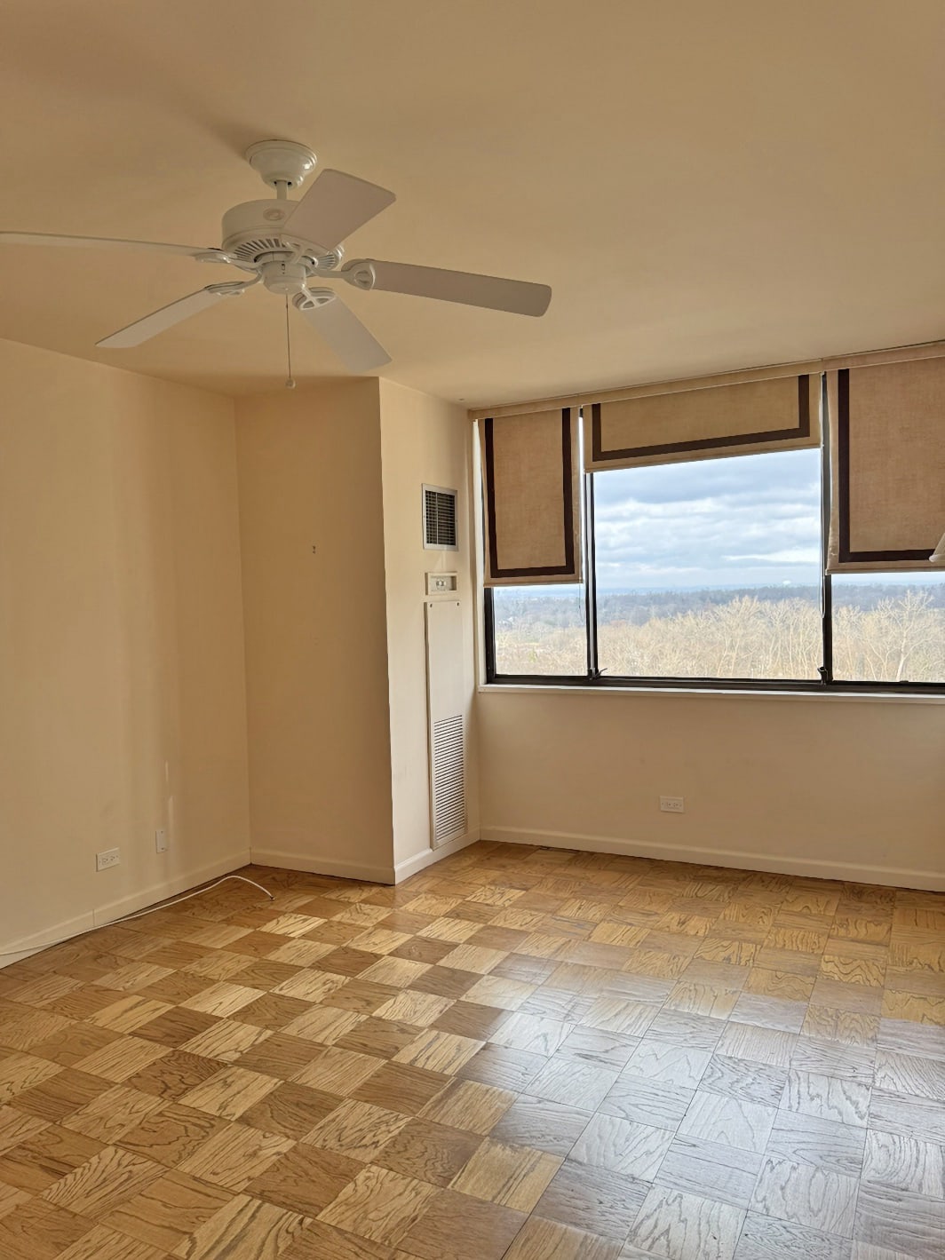 North Shore Towers Apt.