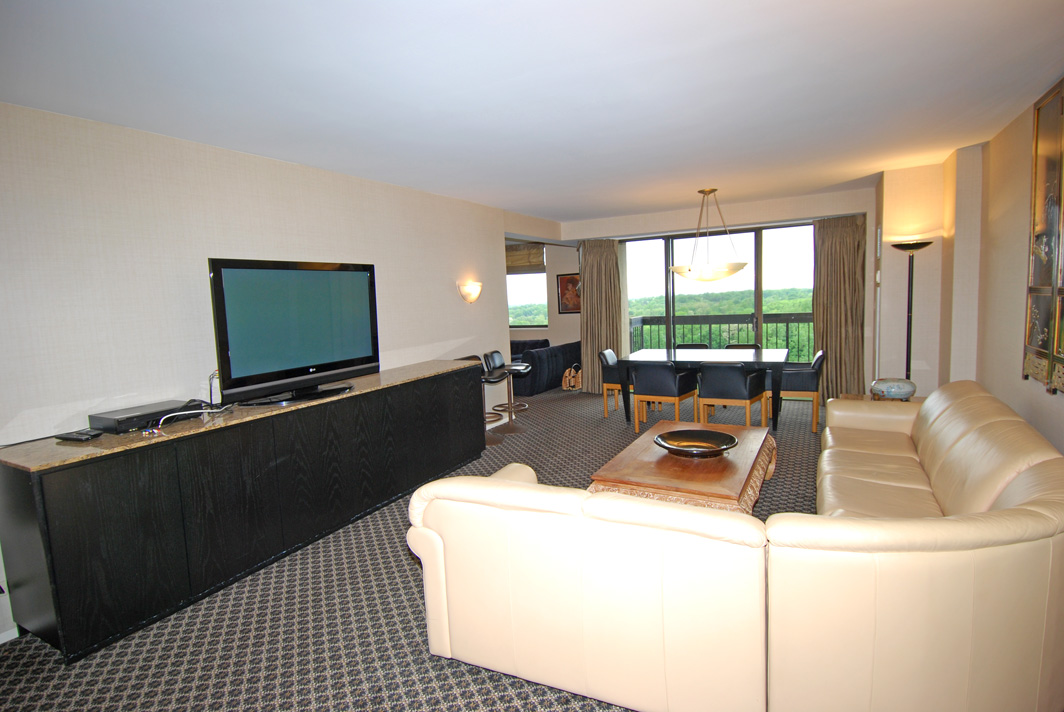 North Shore Towers Apartment