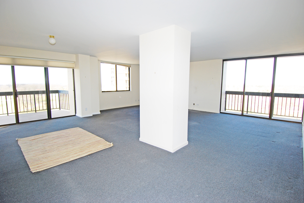 North Shore Towers Apt.