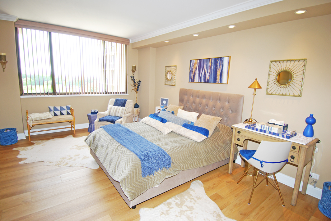 North Shore Towers Apartment