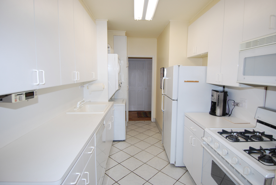 North Shore Towers Apartment