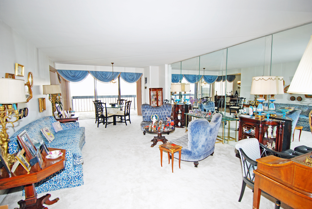 North Shore Towers Apartment