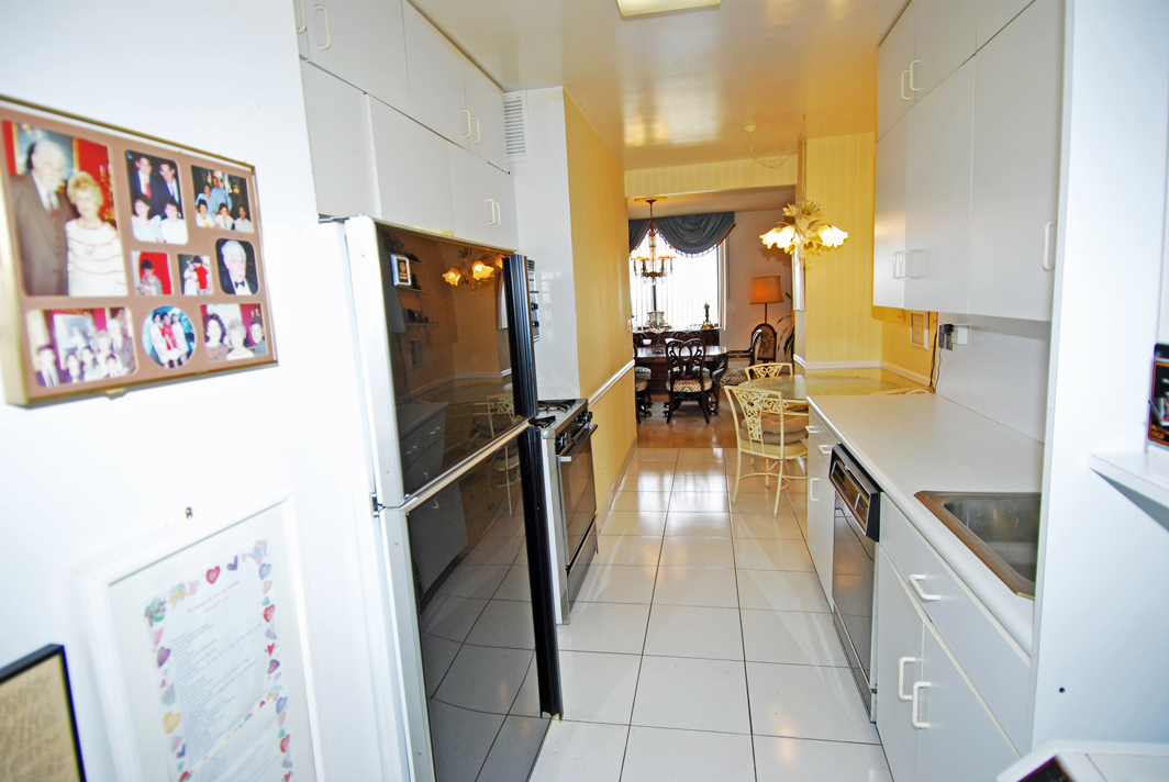 North Shore Towers Apartment