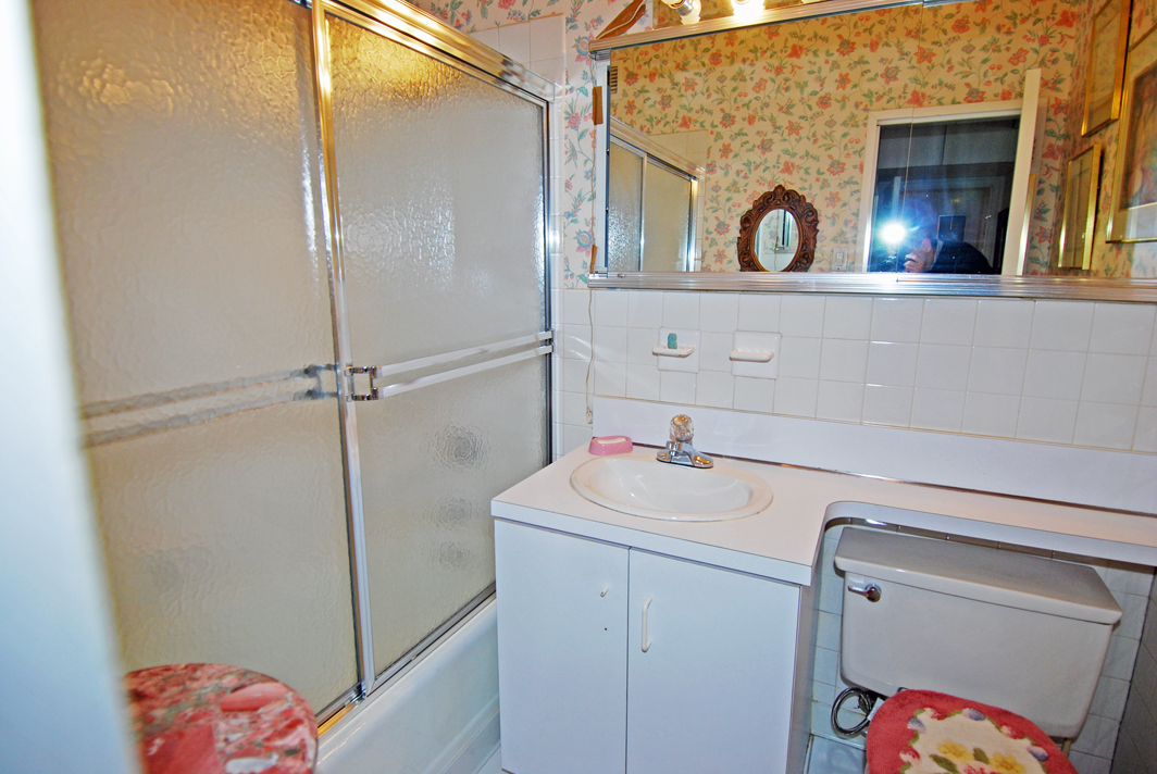 North Shore Towers Apartment