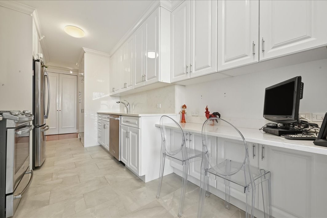 North Shore Towers Apt.