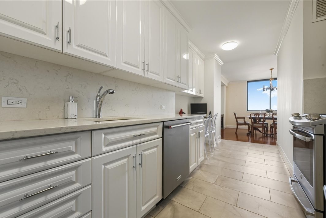 North Shore Towers Apt.