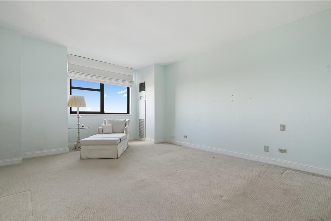 North Shore Towers Apt.