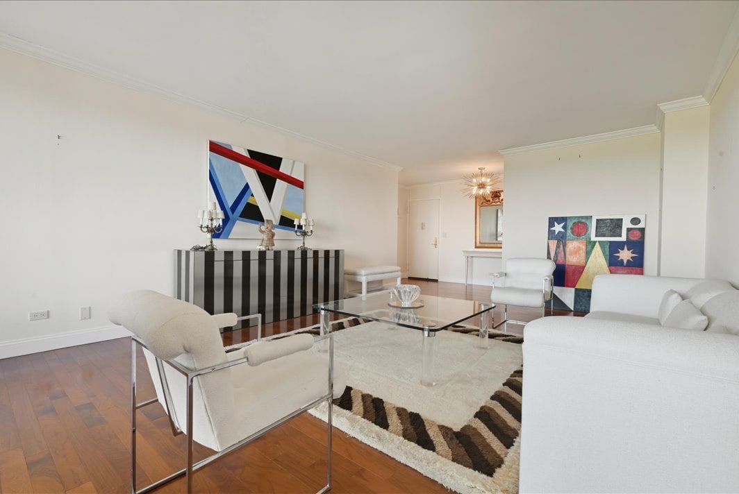 North Shore Towers Apt.