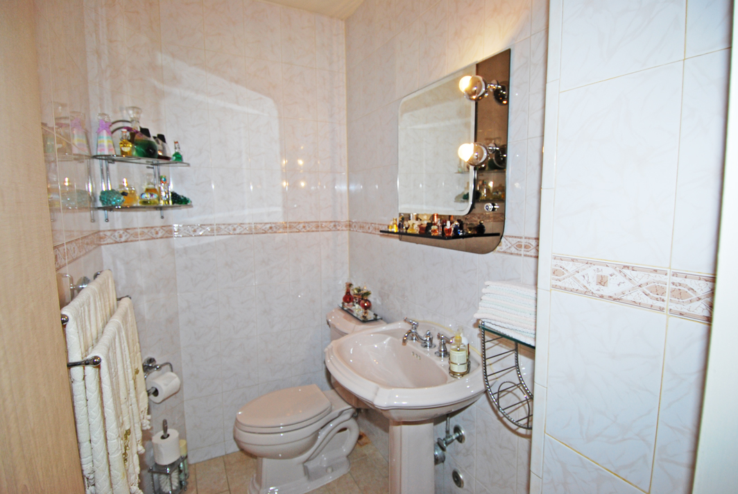 North Shore Towers 3 Bedroom Apartment