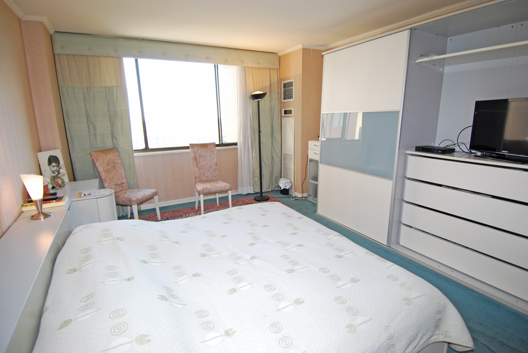 North Shore Towers 3 Bedroom Apartment