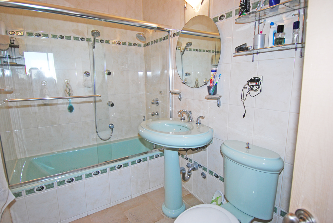 North Shore Towers 3 Bedroom Apartment