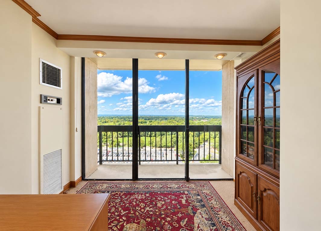 North Shore Towers Apt.