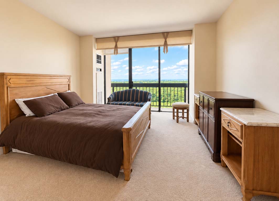 North Shore Towers Apt.