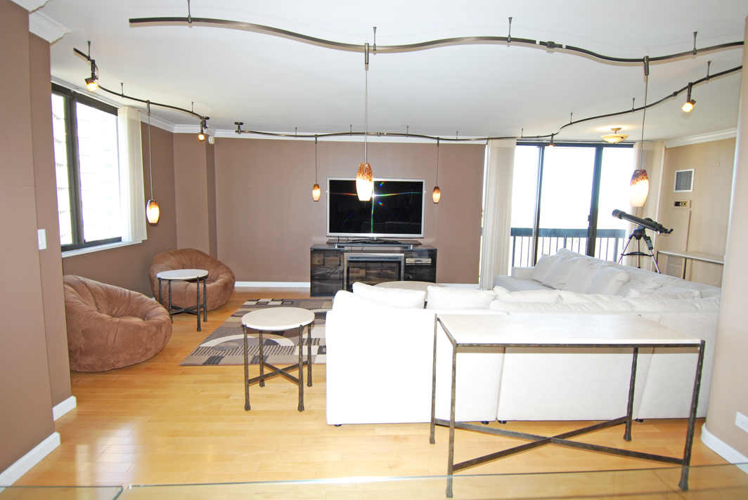 North Shore Towers Apartment