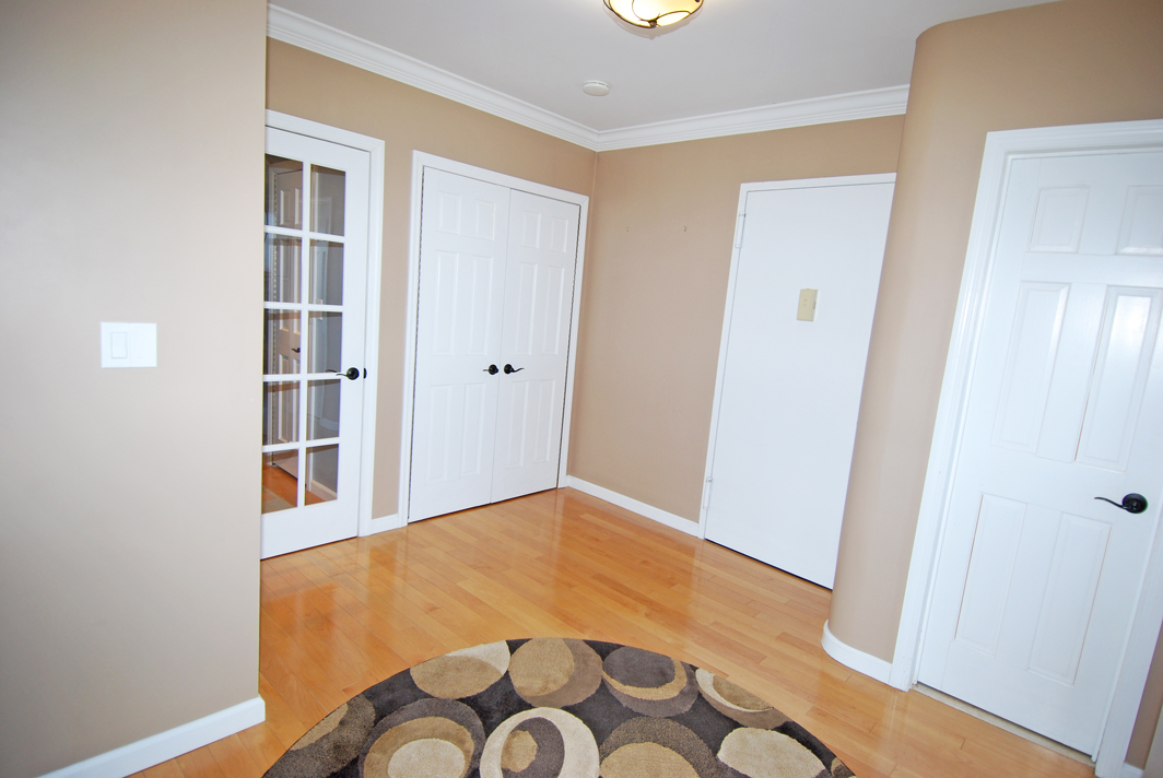 North Shore Towers Apartment