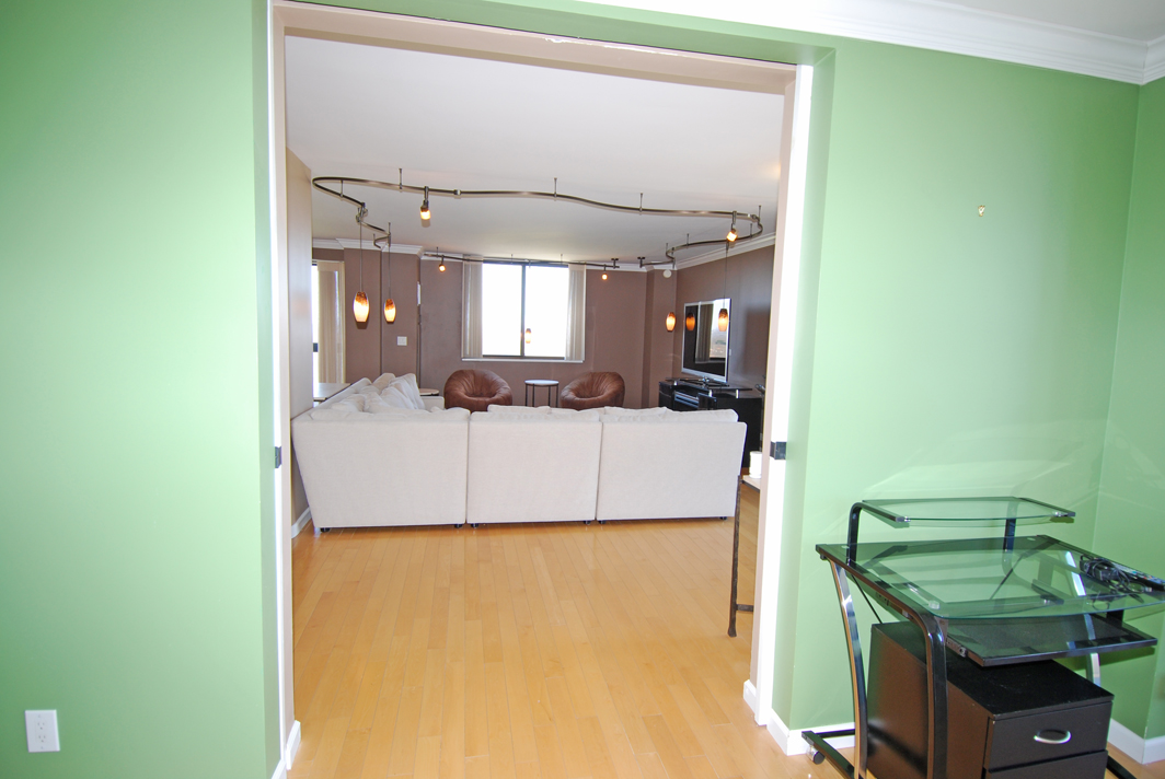 North Shore Towers Apartment