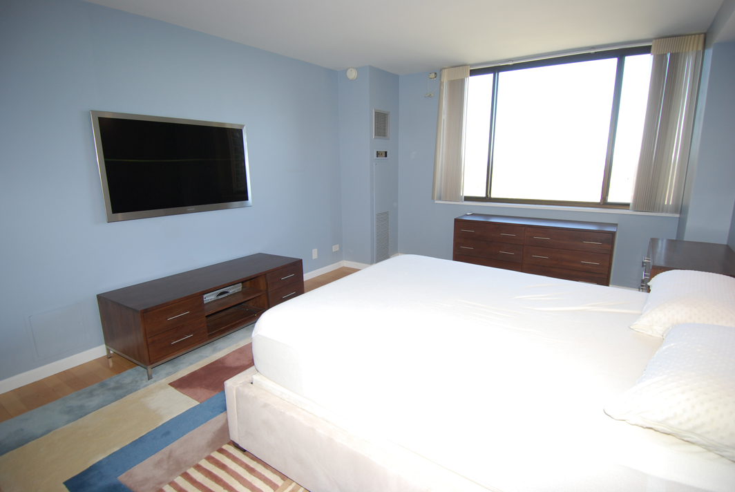 North Shore Towers Apartment