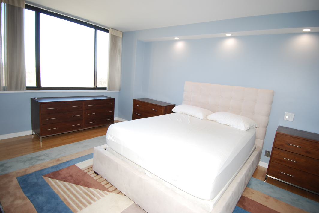 North Shore Towers Apartment