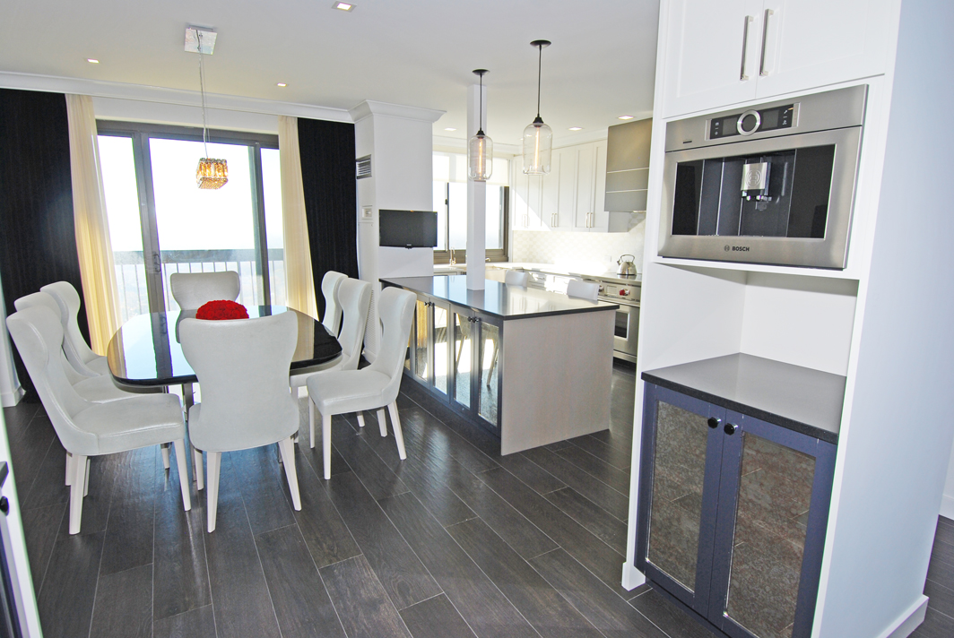 North Shore Towers Apartment