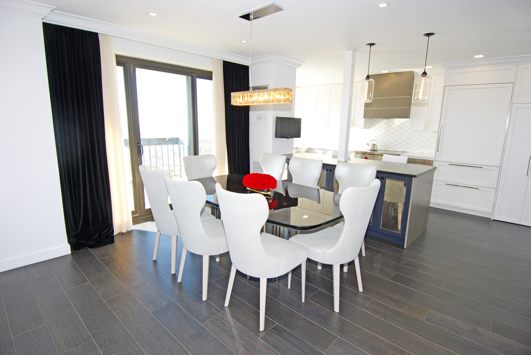 North Shore Towers Apartment