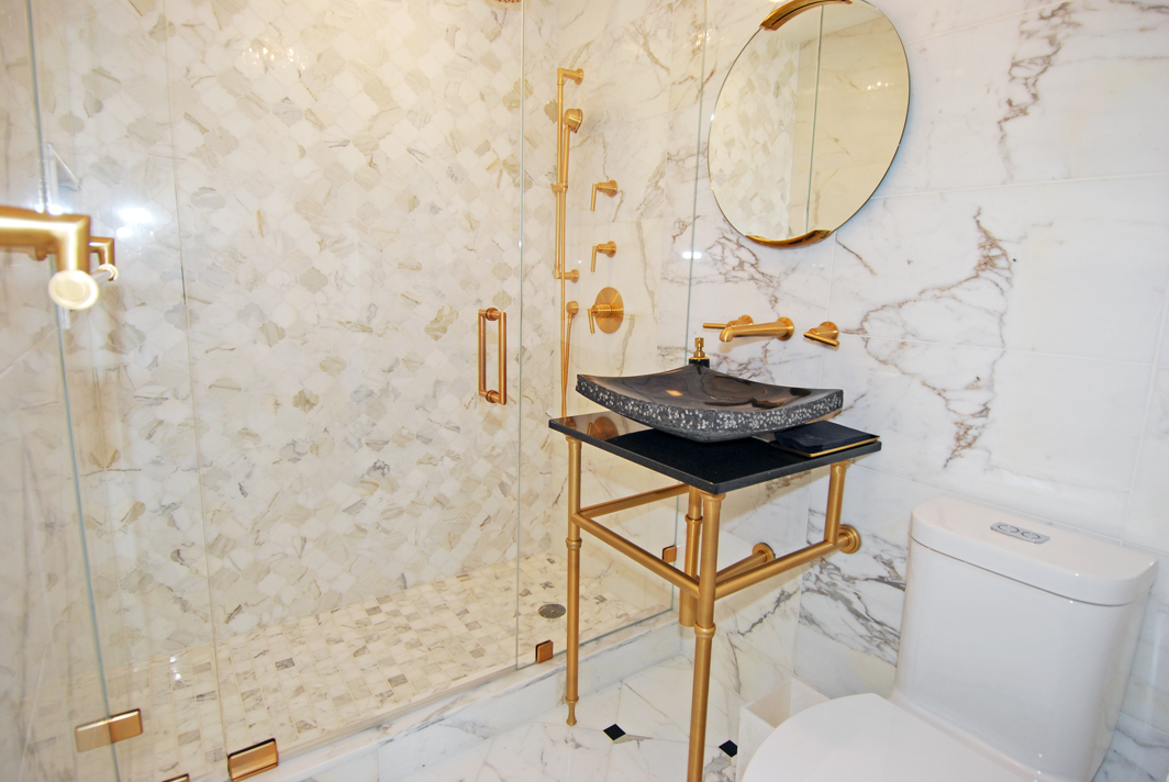 North Shore Towers Apartment