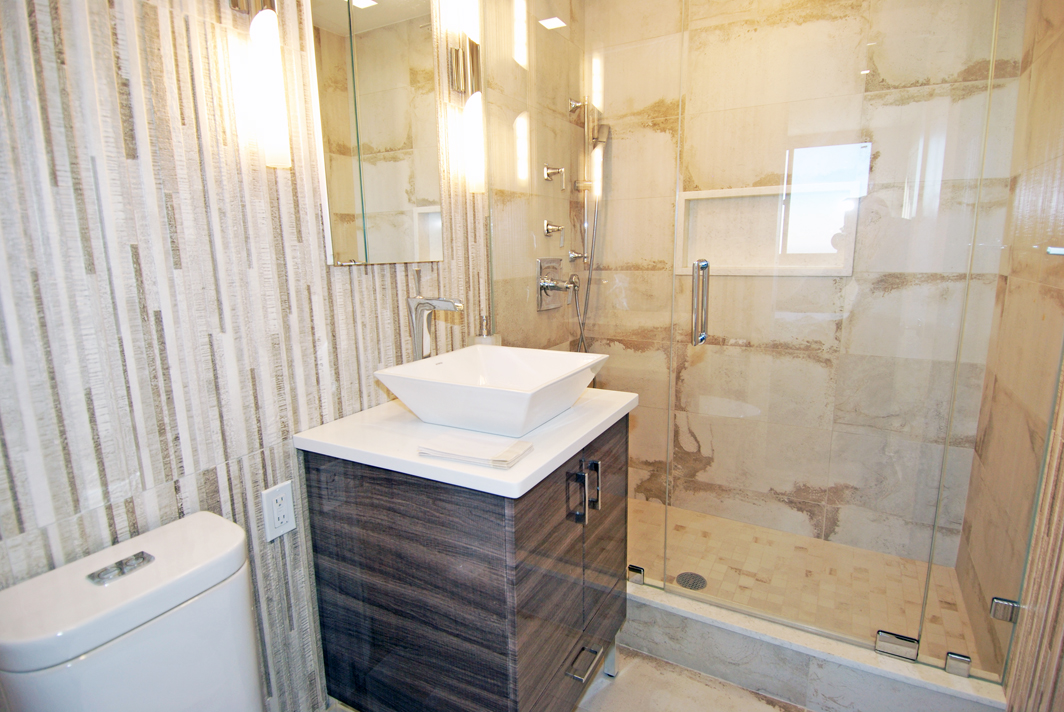 North Shore Towers Apartment