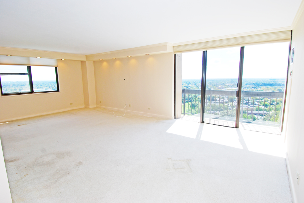 North Shore Towers Apartment