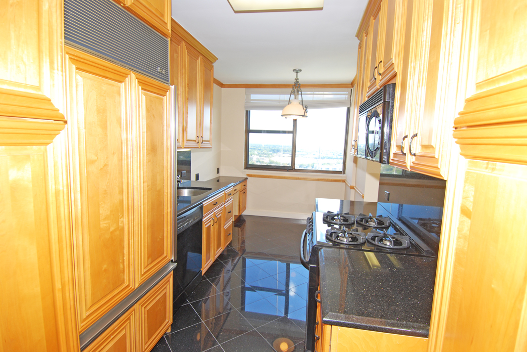 North Shore Towers Apartment