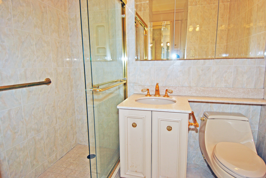 North Shore Towers Apartment