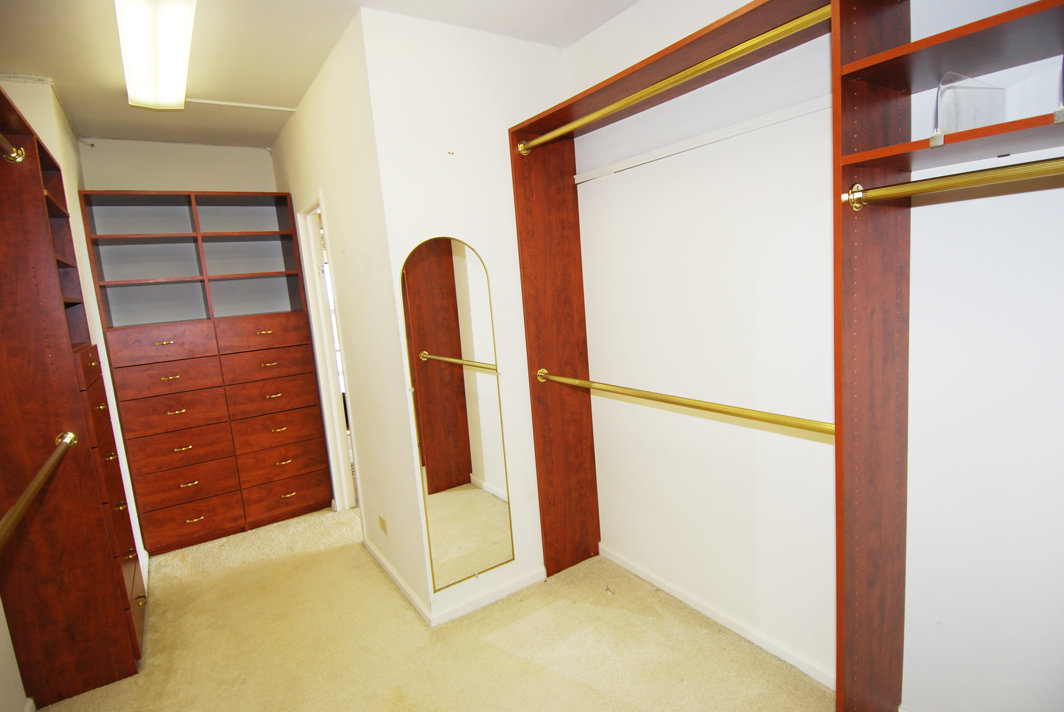 North Shore Towers Apartment