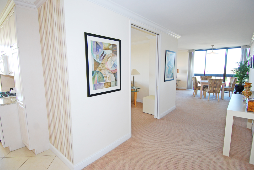 North Shore Towers Apartment