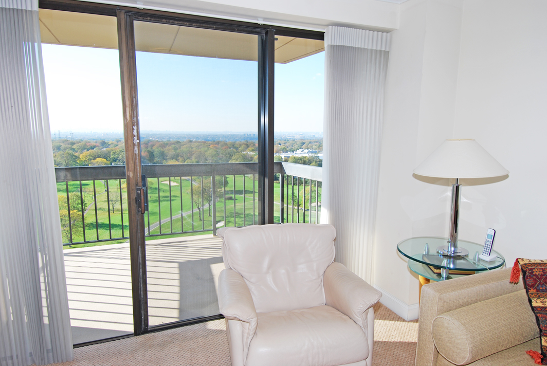 North Shore Towers Apartment