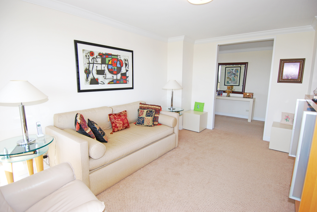 North Shore Towers Apartment