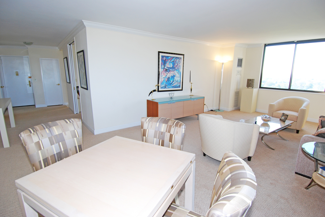 North Shore Towers Apartment