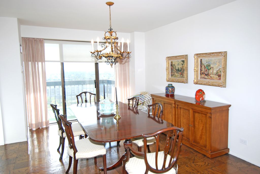 North Shore Towers Apartment