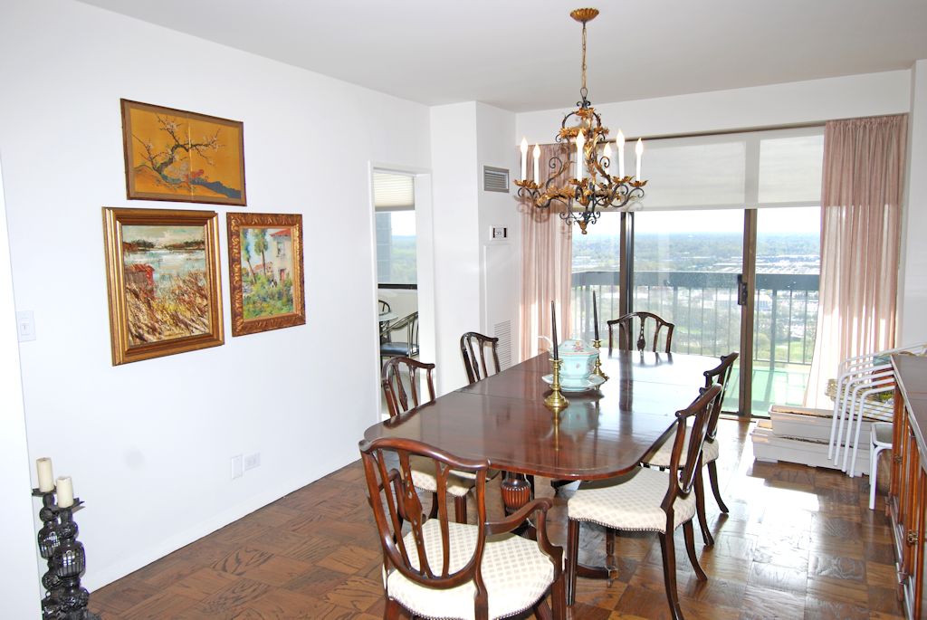 North Shore Towers Apartment