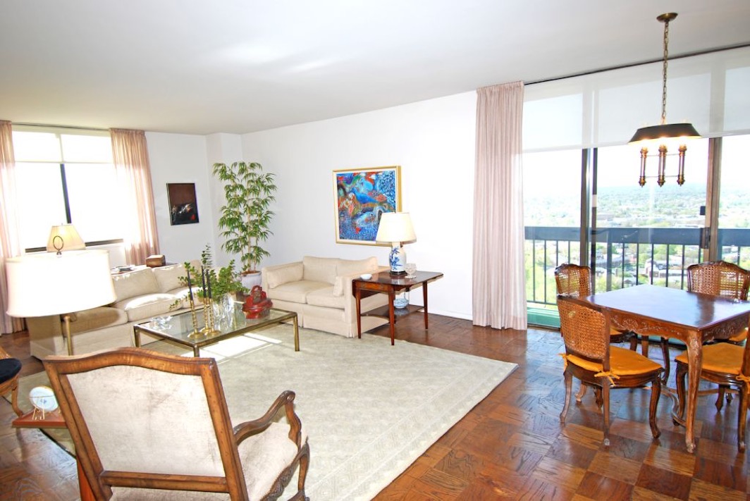 North Shore Towers Apt.