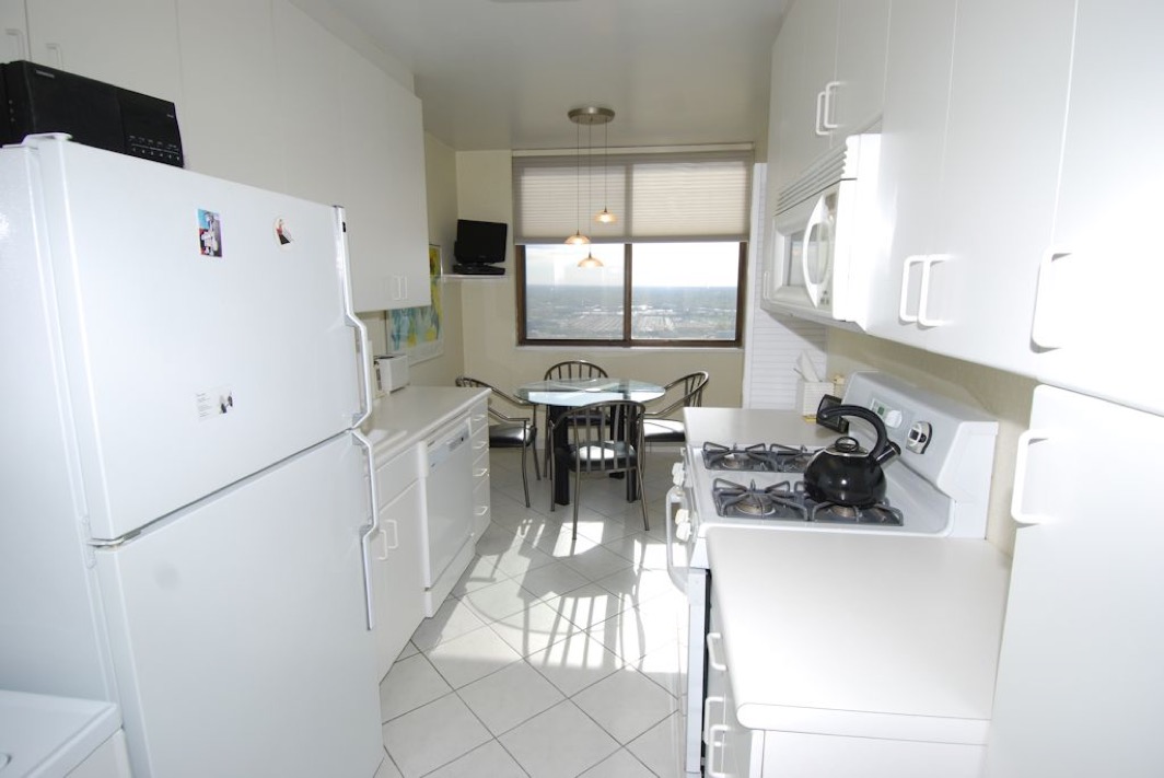 North Shore Towers Apt.