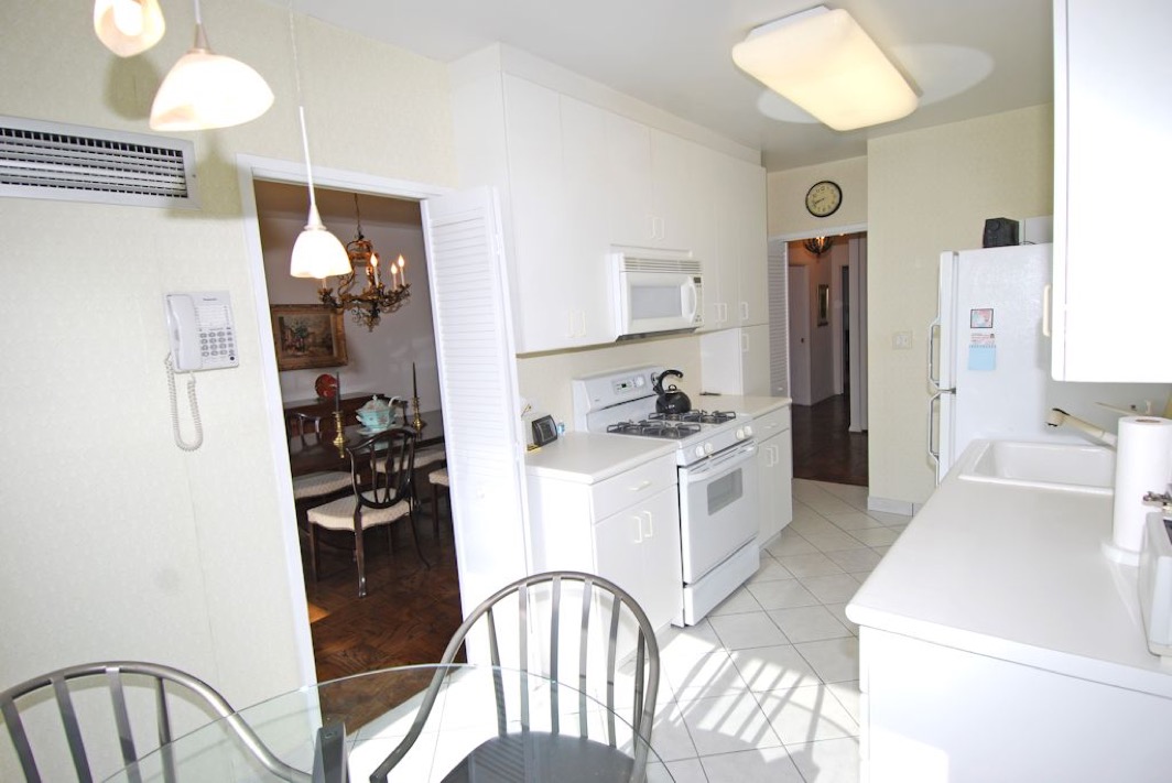 North Shore Towers Apt.