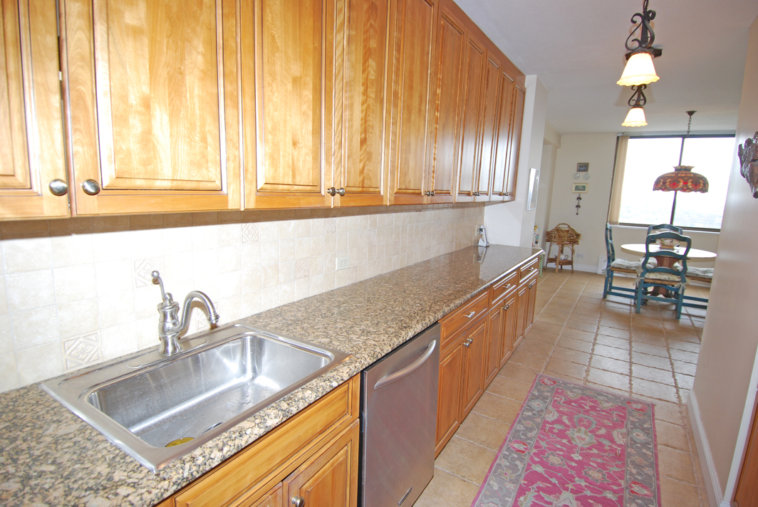 North Shore Towers Apt.